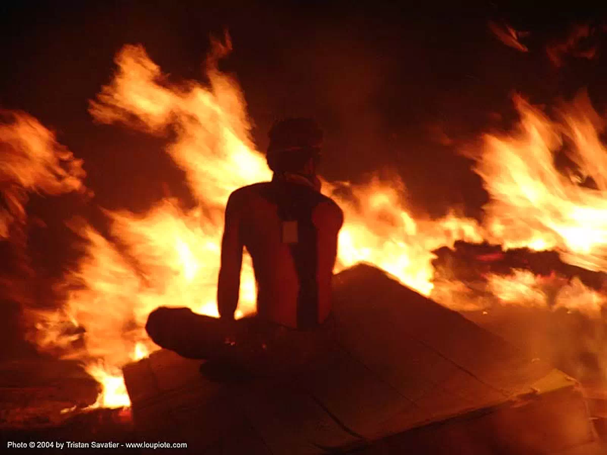 temple-burning-man-2004, art, burning man festival, fire, night, temple burn, temple burning
