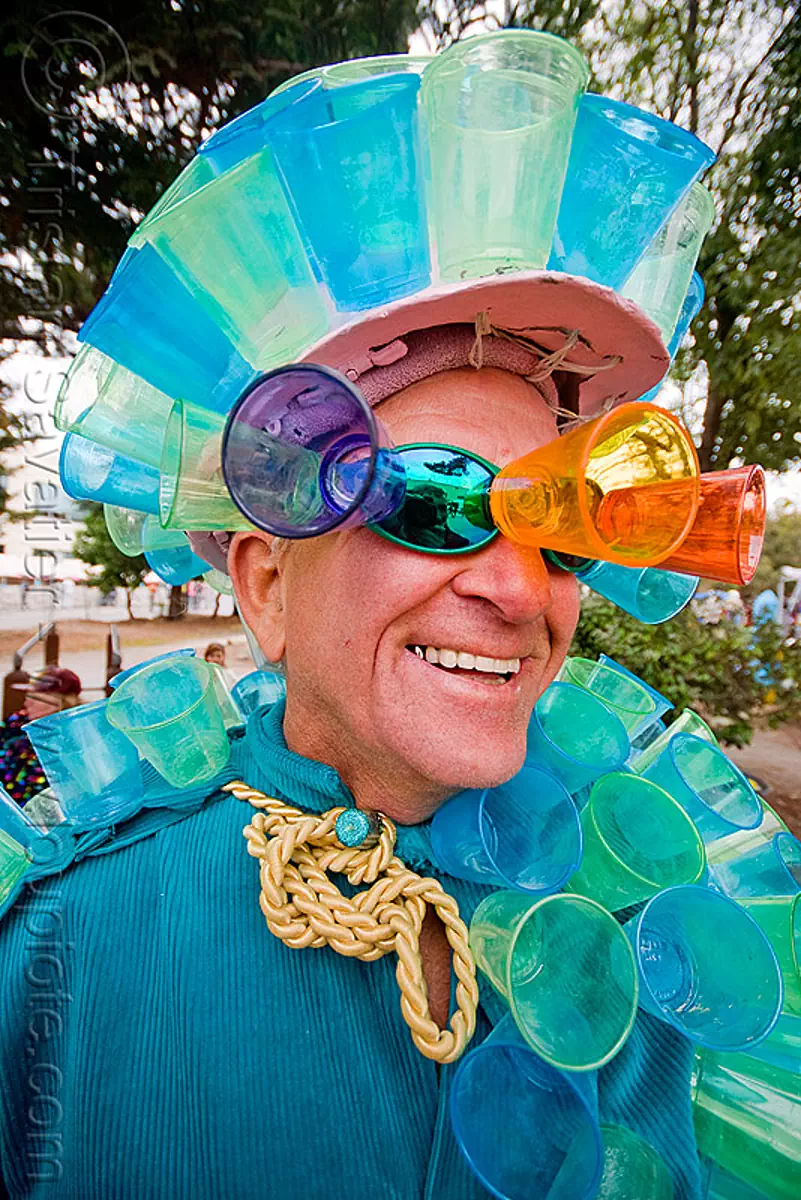 decompression 2009 (san francisco) - burning man, blue, burning man decompression, costume, green, plastic cups, sunglasses, uncle ira