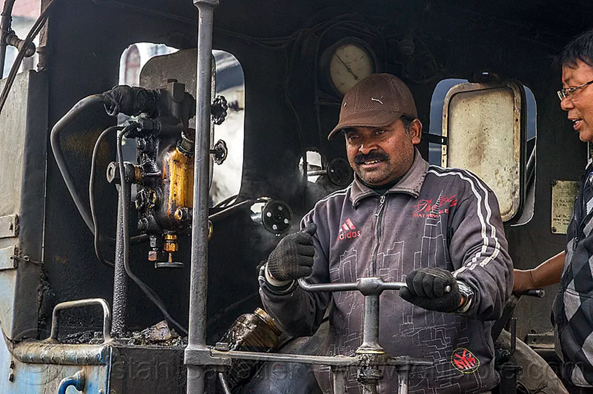 Railway machine controller jobs