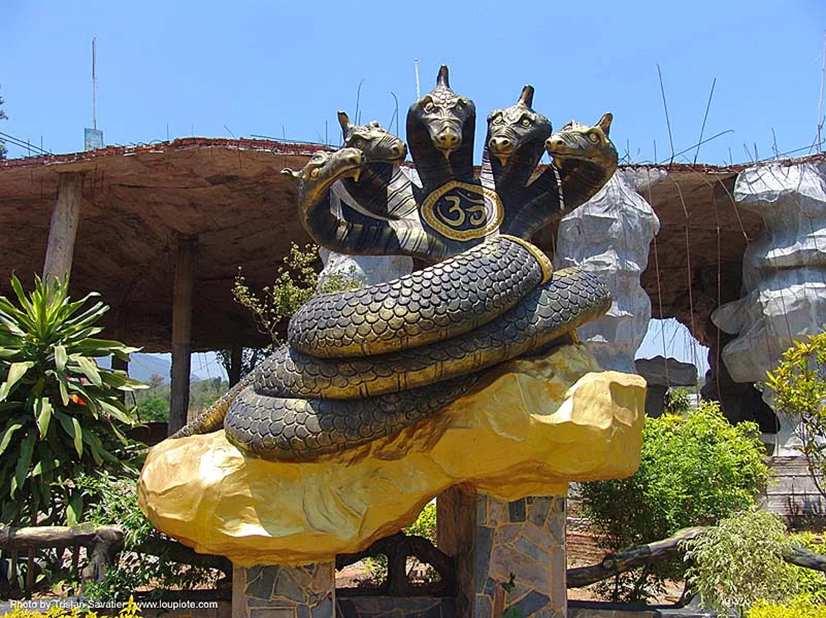 five-headed Nāga snake deity - hindu park near phu ruea, west of loei (thailand), hinduism, nāga dragon, nāga snake, ประเทศไทย, stock photo