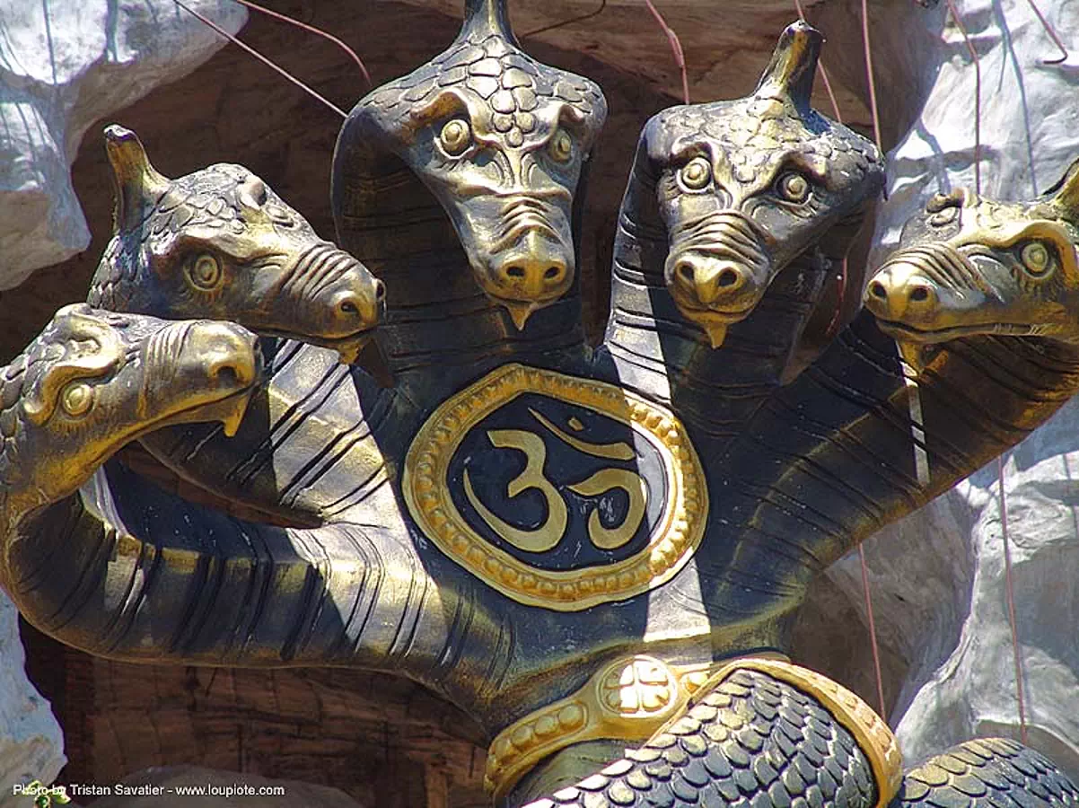 five-headed Nāga snake deity close-up - hindu park near phu ruea, west of loei (thailand), hinduism, nāga dragon, nāga snake, ประเทศไทย, stock photo