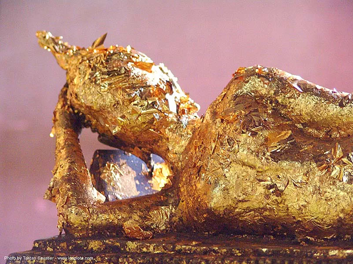 พระนอน - พระพุทธรูป - gold-covered reclining buddha - thailand, buddha image, buddha statue, gilded, gold leaves, golden, sculpture, ประเทศไทย, พระนอน, พระพุทธรูป, stock photo