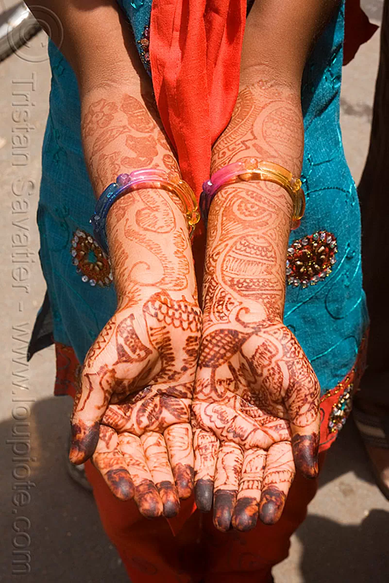 mehndi henna temporary tattoos mehndi henna temporary tattoos
