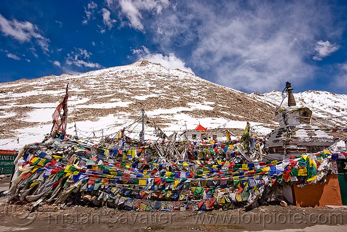 prayer flags - chang-la pass - ladakh (india), chang pass, mountain pass, mountains, stock photo
