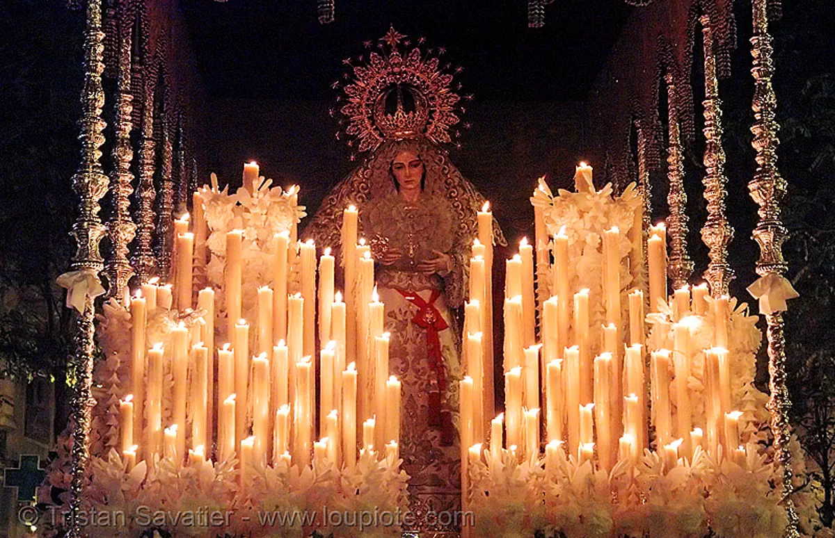 hermandad de la resurrecci&oacute;n - semana santa en sevilla, andaluc&iacute;a, candles, capirotes, cofrad&iacute;a, easter, espa&ntilde;a, hermandad de la resurrecci&oacute;n, nazarenos, night, parade, paso de la virgen, procesi&oacute;n, procession, religion, spain, stock photo