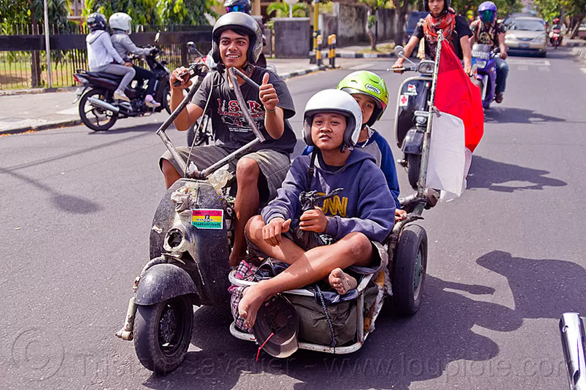 customized vespa sidecar, indonesian flag, java, jogja, jogjakarta, motorbike helmets, motorcycle helmets, riding, scrooter, street, teenagers, teens, yogyakarta, yougster, youngsters