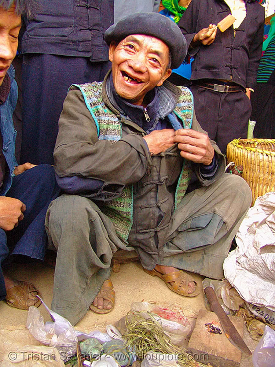 shaman, medicine man, vietnam