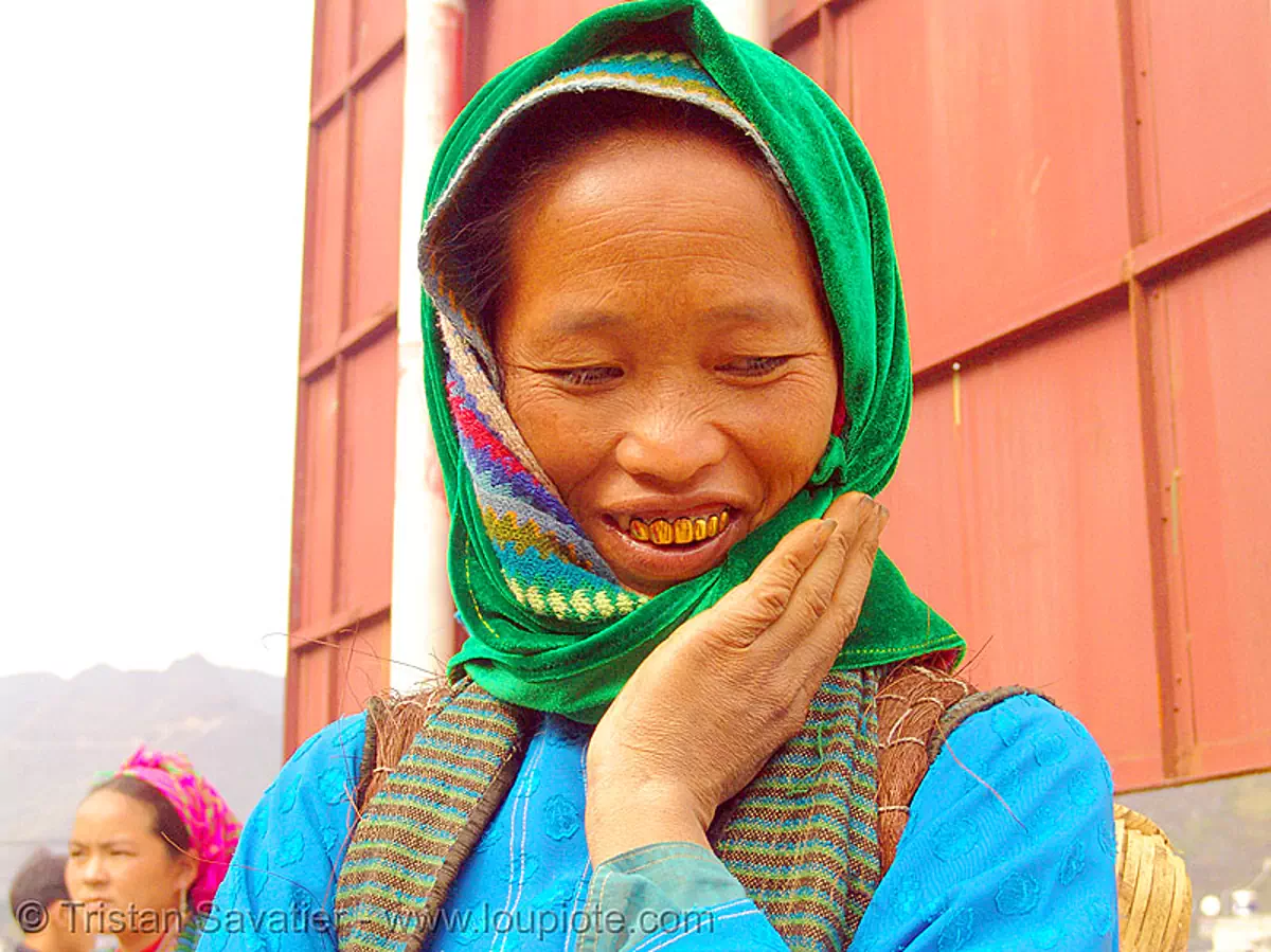 tribe woman - vietnam, asian woman, gold teeth, green hmong, hill tribes, hmong tribe, market, m&egrave;o vạc, tribe girl, stock photo