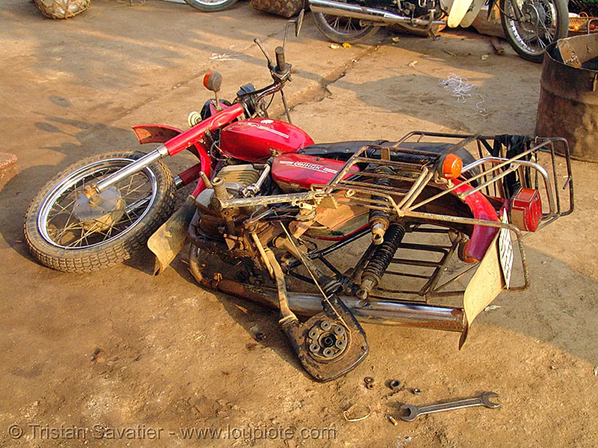 motrocycle repair - vietnam, 125cc, cao bang, cao bằng, minsk motorcycle, motorbike, motorcycle repair, road, минск 125, мотоциклы