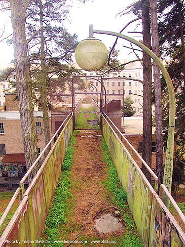 footbridge - abandoned hospital (presidio, san francisco) - phsh