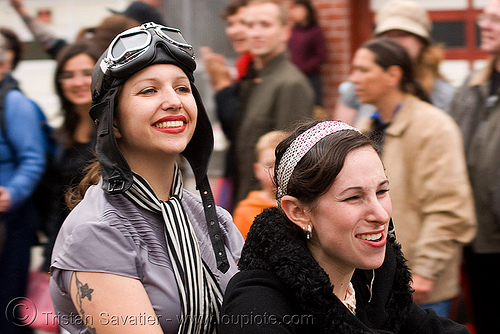 Dykes on bikes - Gay Pride (San Francisco)