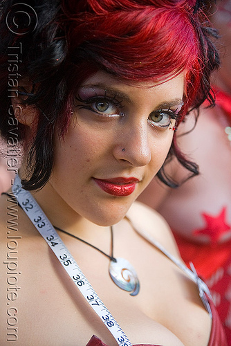 dwoira galilea green eyes red hair woman Folsom Street Fair inches