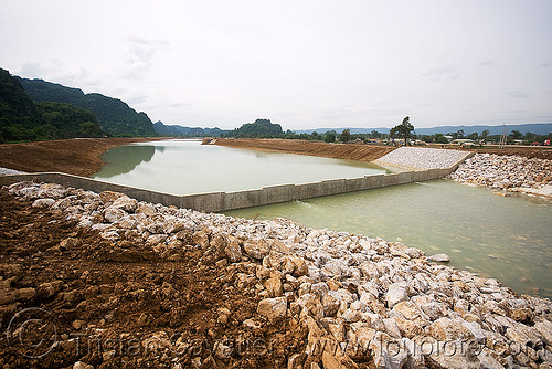 nam theun 2 hydroelectric project (laos) - downstream canal