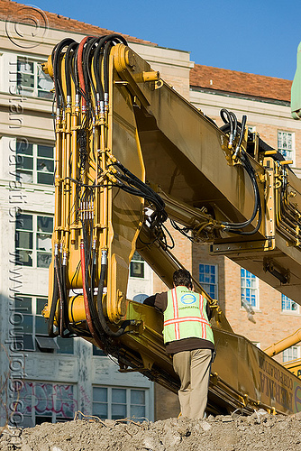 caterpillar CAT 385C ultra high demolition excavator - boom hydraulics