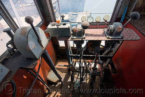 dockside crane control cabin - the whirley crane - richmond kaiser naval shipyard (near san francisco)