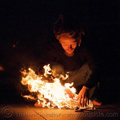 fire performer - temple of poi 2009 fire dancing expo - union square (san francisco)