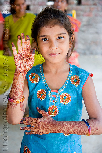 tattoos designs for girls on hand. mehndi designs. sailana. temporary tattoo. girl with hand mehndi - henna 
