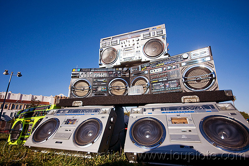 a boombox affaire, boomboxes, dj, ghettoblasters, radio, stereo