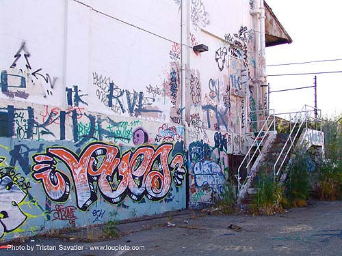 abandoned industrial area (san francisco), graffiti, trespassing