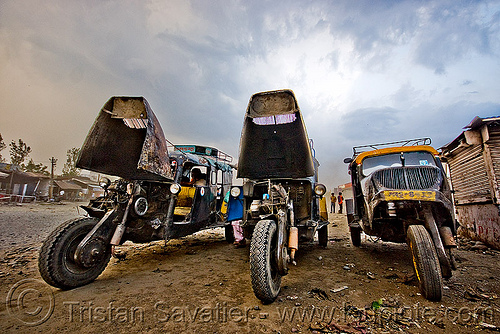 auto rickshaws - taxis - bajaj tempo hanseat (india), auto rickshaw, bajaj, hanseat, road, taxis, tempo, three wheeler