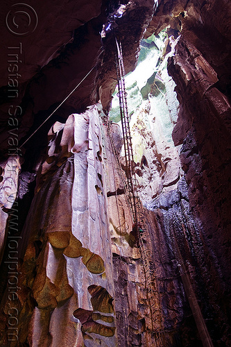 bird's nests collectors - gua madai - madai cave (borneo), bamboo ladder, bird's nest, borneo, caving, gua madai, ida'an, idahan, madai caves, malaysia, natural cave, rattan ladder, ropes, spelunking