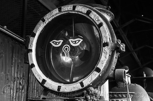 buddha eyes on headlight of steam locomotive - darjeeling (india), 802 victor, buddha eyes, buddhism, darjeeling himalayan railway, darjeeling toy train, headlight, narrow gauge, railroad, steam engine, steam locomotive, steam train engine, wisdom eyes
