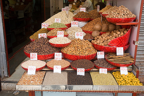 bulk nuts shop, bulk, cloves, delhi, dried fruits, food market, nuts, pepper, peppercorns, shop, stall, store, turmeric roots