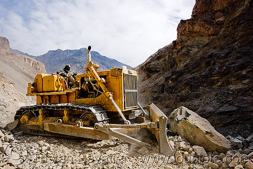 bulldozer clearing boulders - road construction - ladakh (india), at work, bd80, beml, bulldozer, groundwork, ladakh, mountains, road construction, roadworks, rubble, working