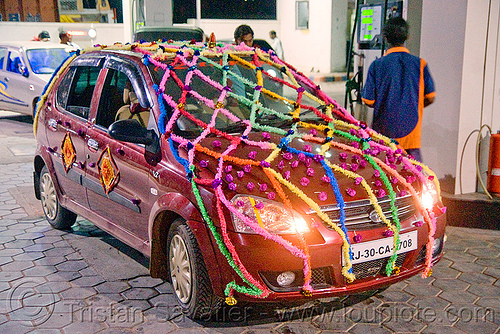car decorated for wedding (india), decorated car, indian wedding, just married, newly wed, tata indica v2, tata motors
