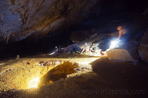 caving in mulu - clearwater cave (borneo), borneo, cavers, caving, clearwater cave system, clearwater connection, gunung mulu national park, malaysia, natural cave, spelunkers, spelunking