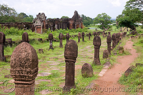 central alley - wat phu champasak (laos), central alley, hindu temple, hinduism, khmer temple, main alley, ruins, wat phu champasak
