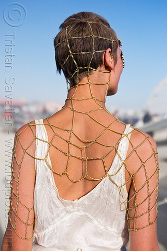 chain mesh jewelry, astrid, chain mesh, chains, fashion show, jewelry, woman