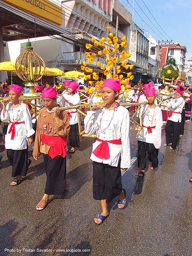 เชียงใหม่ - chiang mai - สงกรานต์ - songkran festival (thai new year) - thailand, chiang mai, offering, songkran, thai new year, สงกรานต์, เชียงใหม่