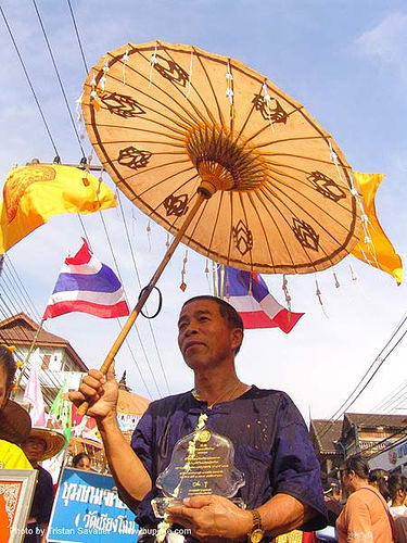 เชียงใหม่ - chiang mai - สงกรานต์ - songkran festival (thai new year) - thailand, chiang mai, man, songkran, thai new year, umbrella, สงกรานต์, เชียงใหม่