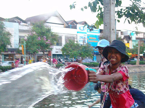 เชียงใหม่ - chiang mai - สงกรานต์ - songkran festival (thai new year) - thailand, bucket, chiang mai, child, kids, little girl, soaked, songkran, thai new year, wet, สงกรานต์, เชียงใหม่