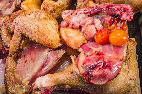chicken meat with ovaries and undeveloped eggs - yokes (philippines), baguio, chicken meat, eggs, meat market, ovaries, poultry, raw meat, yokes