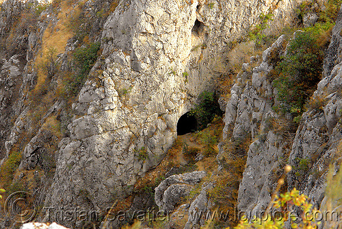 cilanbolu tunnel mouth (amasya), amaseia, amasya, archaeology, cave, cilanbolu cistern, entrance, mağara, mağarası’nda, mountains, tunnel, tüneli, water cistern, water well