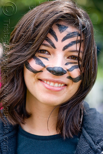cute tiger - face paint - portrait - woman, bay to breakers, costume, face painting, facepaint, footrace, street party, tiger makeup, woman