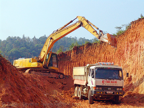 daewoo s220lc-v excavator - road construction - vietnam, at work, cao bằng, daewoo excavator, daewoo s220lc-v excavator, groundwork, road construction, roadworks, working