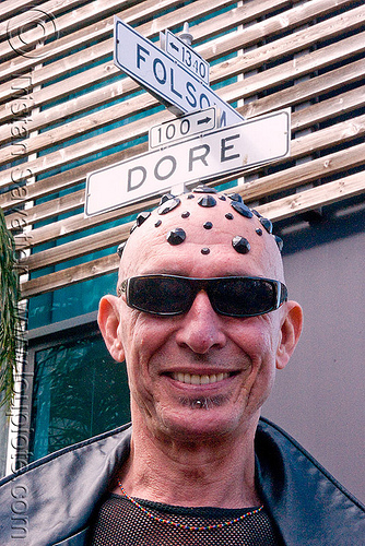 dore alley and folsom street (san francisco), bald head, black bindis, juan, man, shaved head, shaven head, street signs, sunglasses