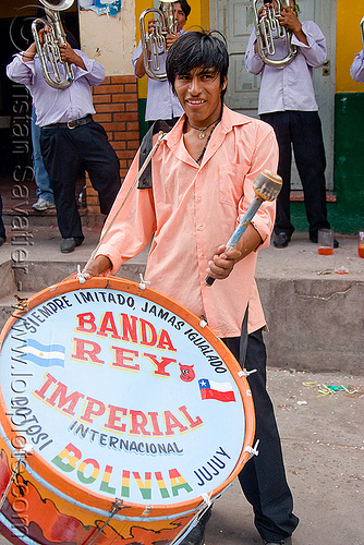 drum player - marching band - banda rey imperial from potosi - carnaval - carnival in jujuy capital (argentina), andean carnival, argentina, banda rey imperial, carnaval de la quebrada, drum, jujuy capital, man, marching band, noroeste argentino, san salvador de jujuy