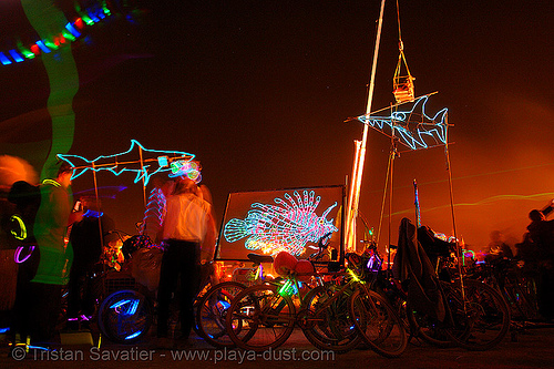 el-wire fishes - burning man 2006, burning man at night, el-wire, electroluminescent wire, glowing