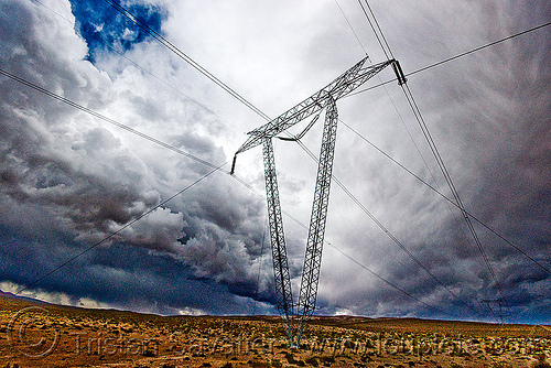 electricity pylon and high voltage transmission power line, abra el acay, acay pass, altiplano, argentina, cloud, cloudy sky, electric line, electricity pylons, electricity transmission towers, high voltage, noroeste argentino, power line, power transmission lines, pylon, storm, stormy sky, transmission tower, wires