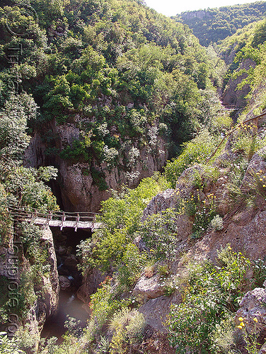 emen-canyon - gorge and foot bridge (bulgaria), bridge, emen canyon, footbridge, gorge, landscape, еменски каньон