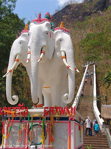 erawan - เอราวัณ - three-headed white elephant sculpture (aka airavata) - ऐरावत - indra - thailand, elephant sculpture, elephant statue, erawan, three-headed white elephant, ऐरावत, เอราวัณ