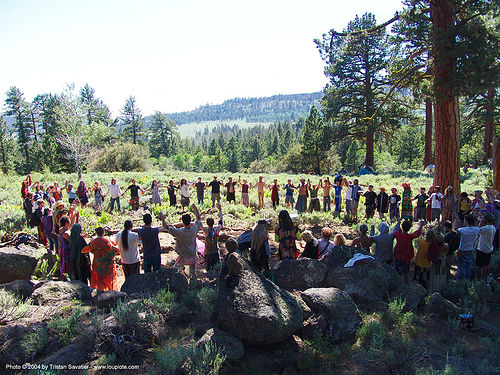 fairy-camp-circle - holding hands - rainbow gathering - hippie, circle, hippie, holding hands
