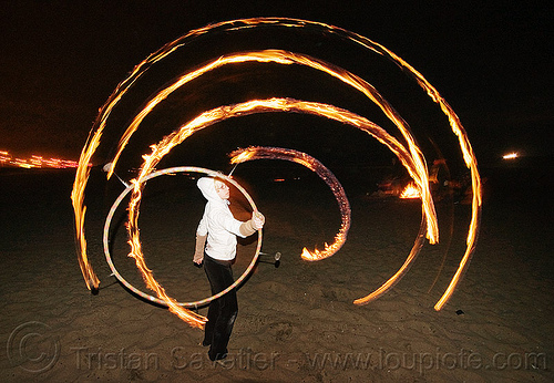 file hulahoop - cressie mae, beach, cressie mae, fire dancer, fire dancing, fire hoop, fire hulahoop, fire performer, fire spinning, night, spinning fire, woman