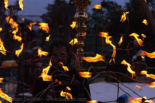 fire arts exposition 2006 - burning man, bob hofmann, burning man fire arts exposition, wishing well