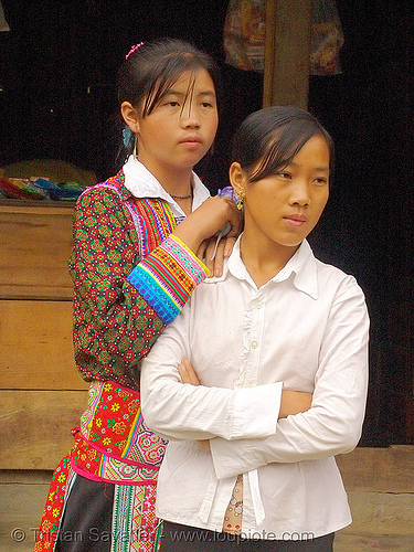 flower h'mong girls - vietnam, asian woman, asian women, flower h'mong tribe, flower hmong, girls, hill tribes, indigenous