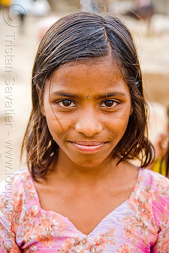 gadia lohars girl - nomadic tribe (india), gadia lohars, gaduliya lohars, gipsy, gypsy, kid, little girl, nomadic tribe, nomads